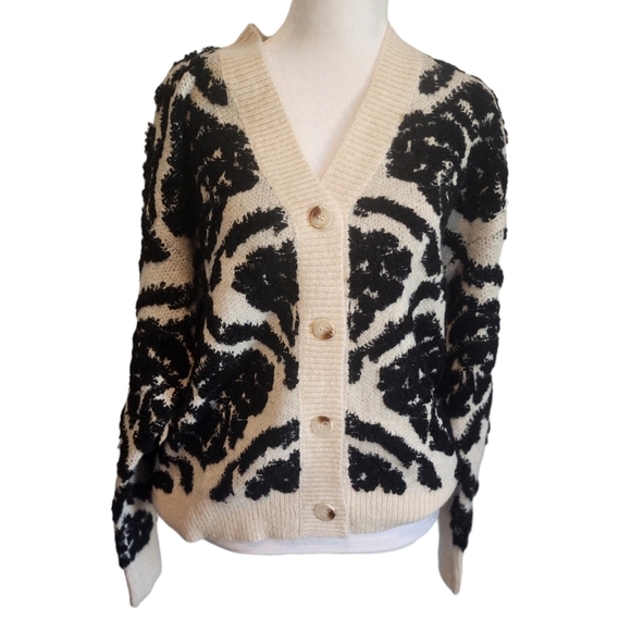 Panache Damask Tanya Oversized Textured Knit Button Cardigan - Picture 2 of 12